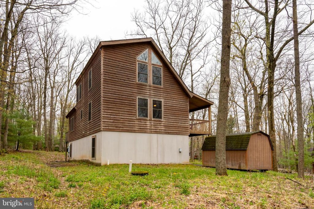 Image 3 of property listing at 392 DEER RUN LN, Swanton, MD 21561