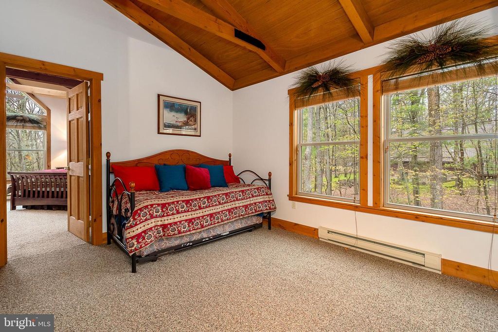 Image 34 of property listing at 392 DEER RUN LN, Swanton, MD 21561