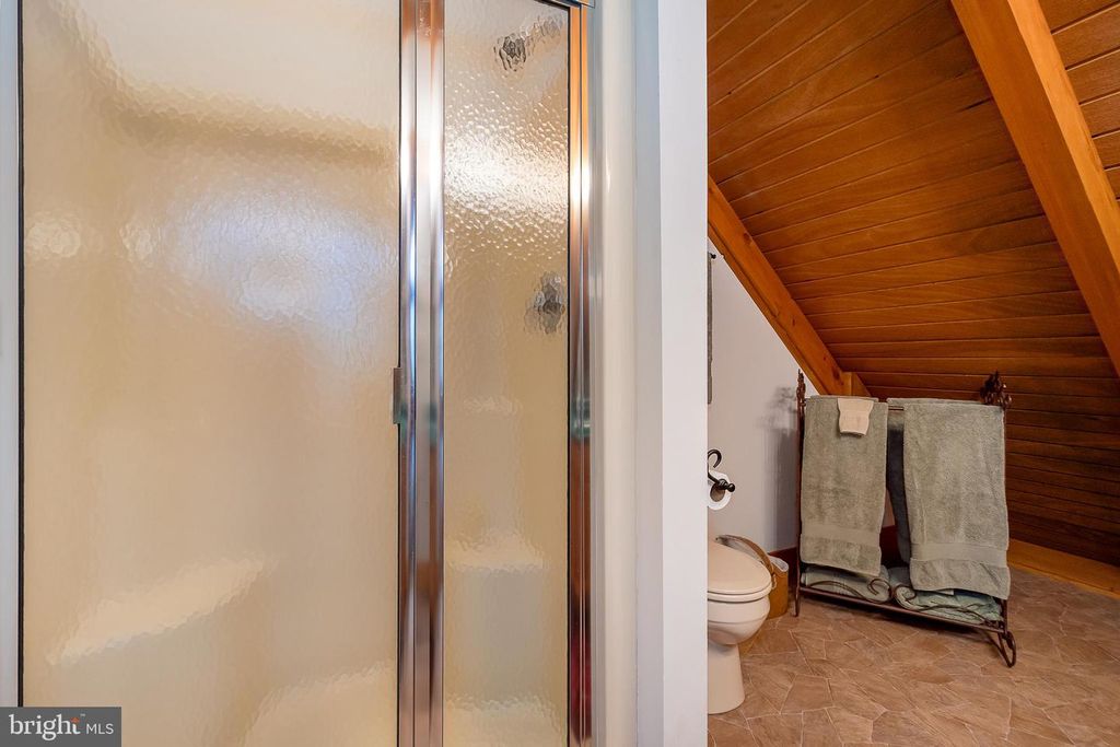 Image 37 of property listing at 392 DEER RUN LN, Swanton, MD 21561