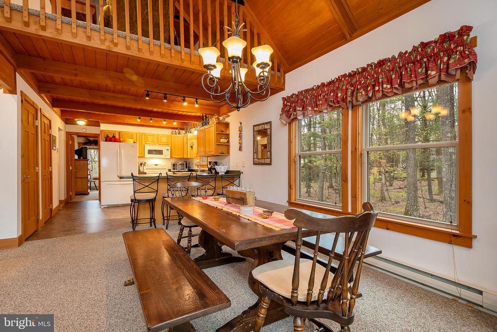 Image 7 of property listing at 392 DEER RUN LN, Swanton, MD 21561