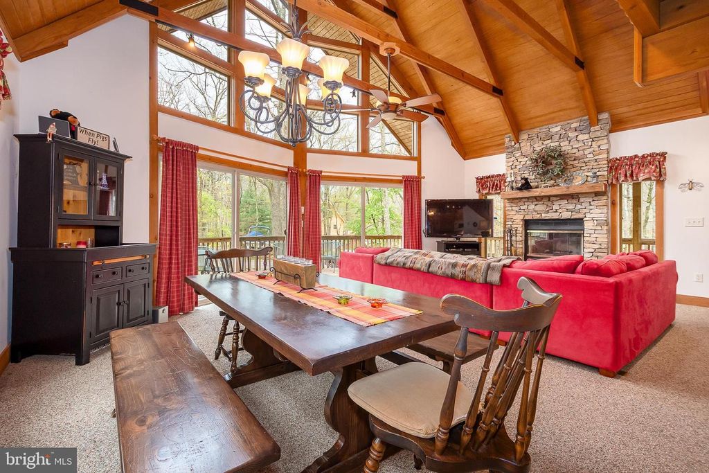 Image 9 of property listing at 392 DEER RUN LN, Swanton, MD 21561