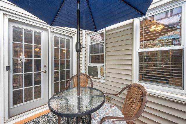 55 Trull St, Somerville, MA 02143