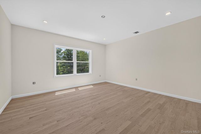 592 Ludingtonville Road, Holmes, NY 12531