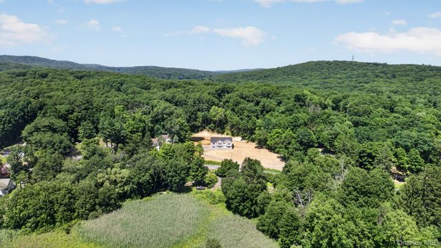 592 Ludingtonville Road, Holmes, NY 12531