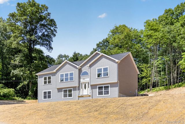 592 Ludingtonville Road, Holmes, NY 12531