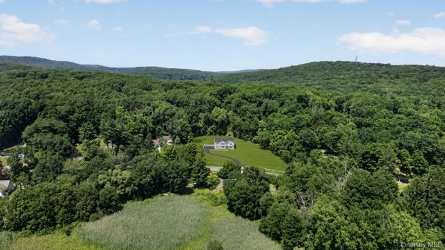 592 Ludingtonville Road, Holmes, NY 12531