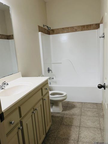 3244 Southlake Ave, Baton Rouge, LA 70810