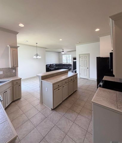 3244 Southlake Ave, Baton Rouge, LA 70810