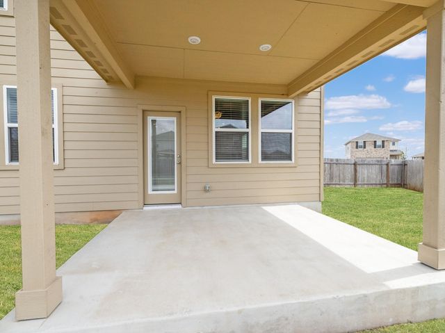 221 Longmount CV, Liberty Hill, TX 78642