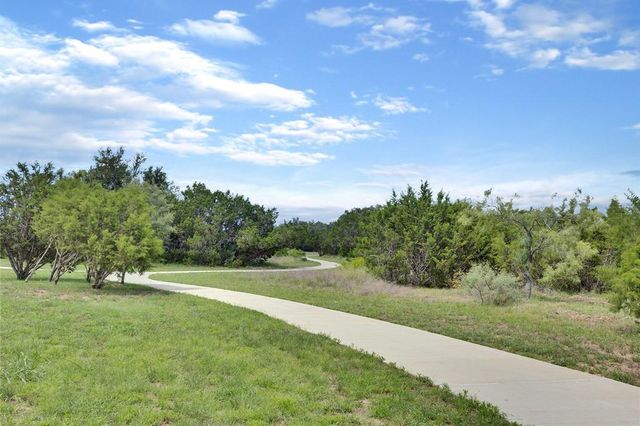 221 Longmount CV, Liberty Hill, TX 78642