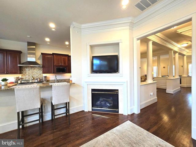 1408 HARVEST CROSSING DR, Mclean, VA 22101