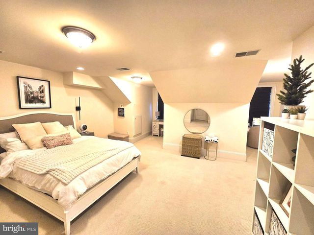 1408 HARVEST CROSSING DR, Mclean, VA 22101
