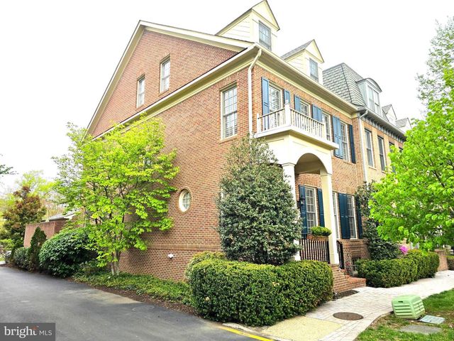 1408 HARVEST CROSSING DR, Mclean, VA 22101