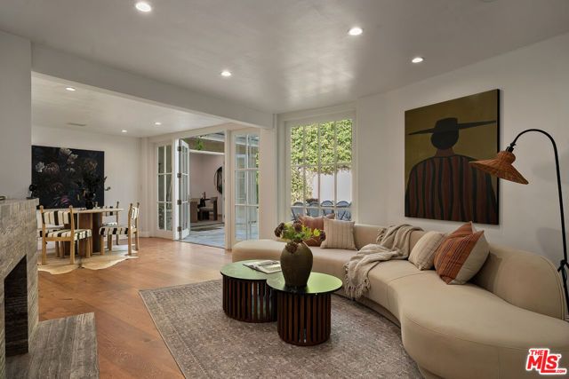 1124 Sierra Alta Way, Los Angeles, CA 90069