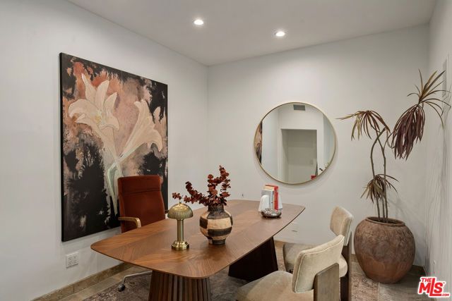 1124 Sierra Alta Way, Los Angeles, CA 90069