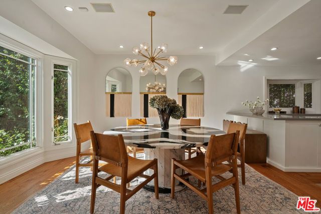 1124 Sierra Alta Way, Los Angeles, CA 90069