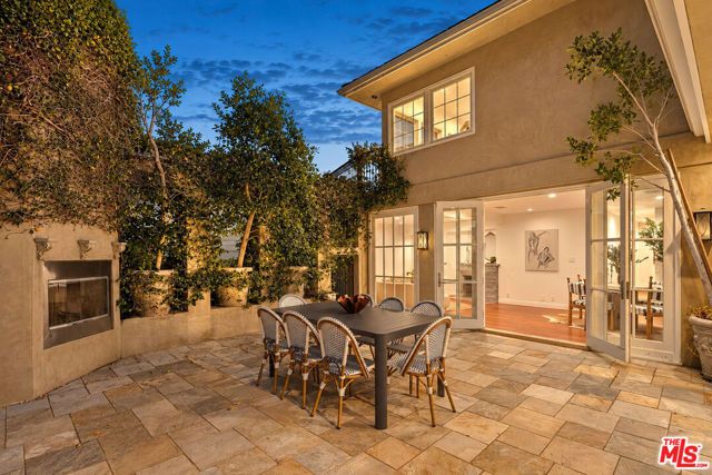 1124 Sierra Alta Way, Los Angeles, CA 90069