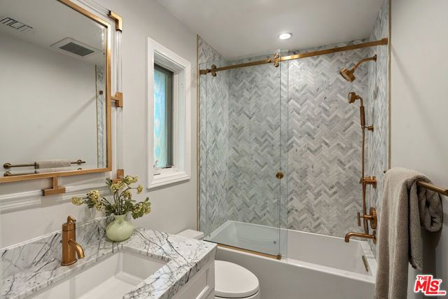 1124 Sierra Alta Way, Los Angeles, CA 90069