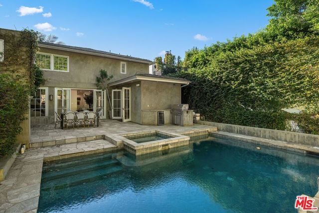 1124 Sierra Alta Way, Los Angeles, CA 90069