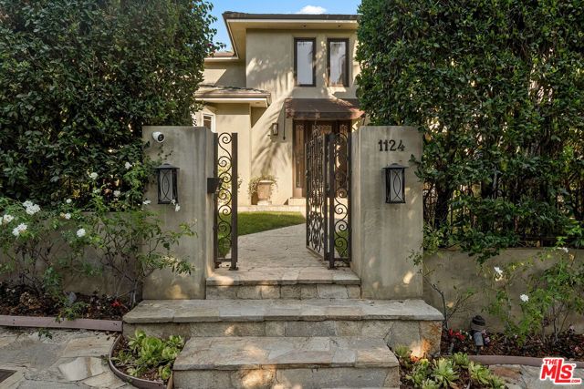 1124 Sierra Alta Way, Los Angeles, CA 90069