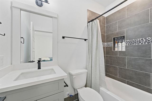 2206 Springwood Vista Lane, Houston, TX 77055