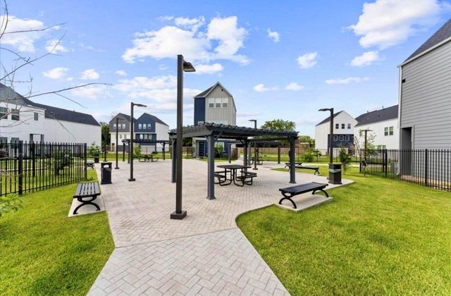 2206 Springwood Vista Lane, Houston, TX 77055