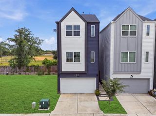 2206 Springwood Vista Lane, Houston, TX 77055