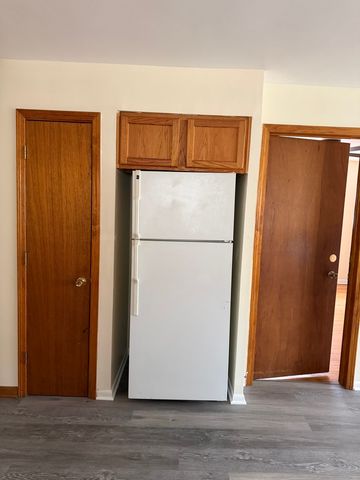 266 Madison Avenue, Calumet City, IL 60409