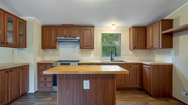 5390 Fm 314 S, Larue, TX 75770