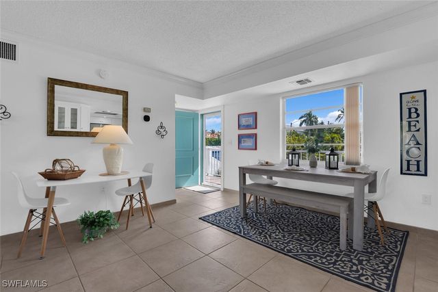 1100 Little Neck CT F53, Naples, FL 34102