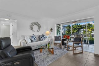 1100 Little Neck CT F53, Naples, FL 34102