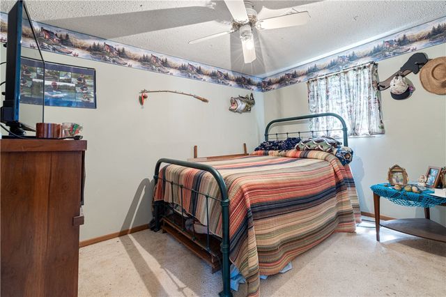 613 W Arkansas Street, Gentry, AR 72734