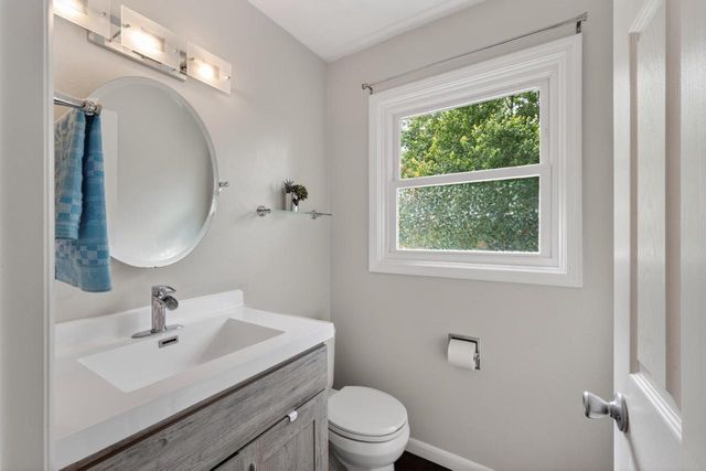 1264 Crossing Ridge Trail, Sun Prairie, WI 53590
