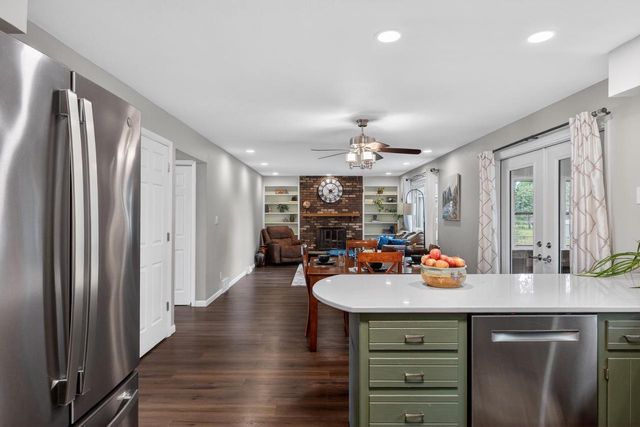 1264 Crossing Ridge Trail, Sun Prairie, WI 53590