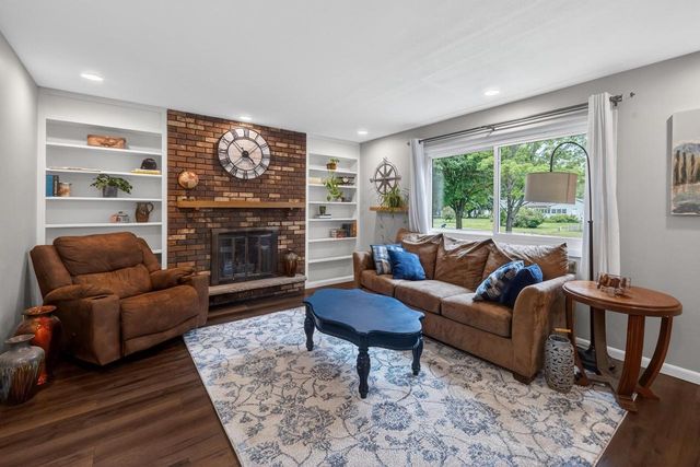 1264 Crossing Ridge Trail, Sun Prairie, WI 53590