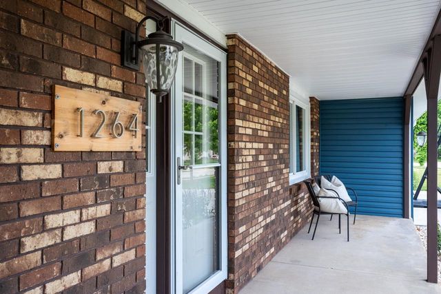 1264 Crossing Ridge Trail, Sun Prairie, WI 53590