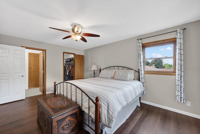 1264 Crossing Ridge Trail, Sun Prairie, WI 53590
