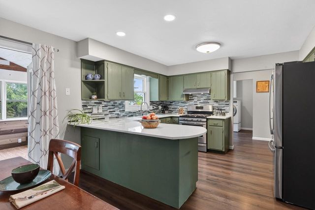 1264 Crossing Ridge Trail, Sun Prairie, WI 53590