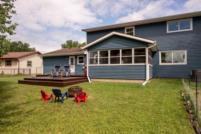 1264 Crossing Ridge Trail, Sun Prairie, WI 53590