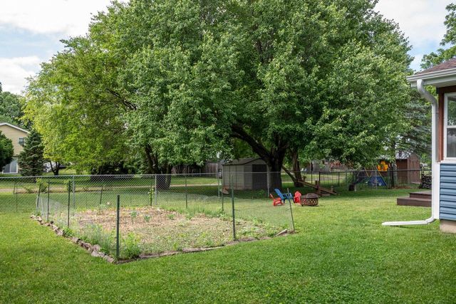 1264 Crossing Ridge Trail, Sun Prairie, WI 53590
