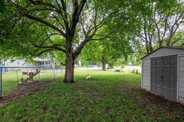 1264 Crossing Ridge Trail, Sun Prairie, WI 53590