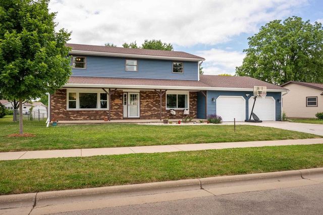 1264 Crossing Ridge Trail, Sun Prairie, WI 53590