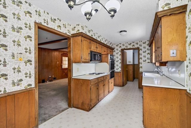 2210 Babalos Lane, Dallas, TX 75228