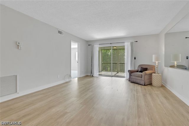 5499 Rattlesnake Hamm RD 2, Naples, FL 34113