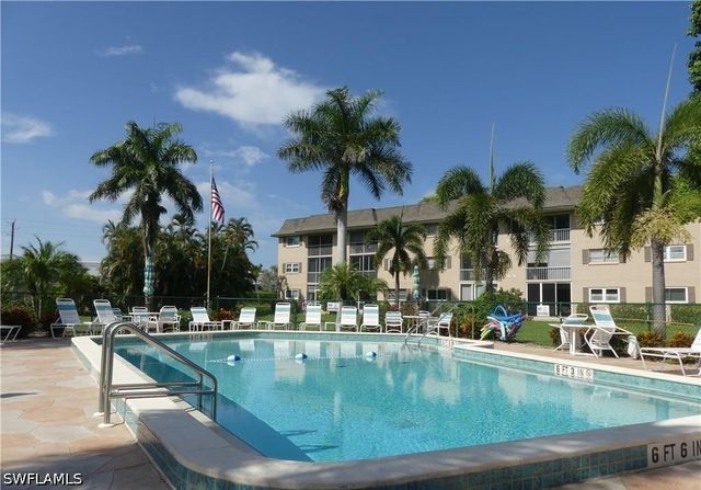 5499 Rattlesnake Hamm RD 2, Naples, FL 34113