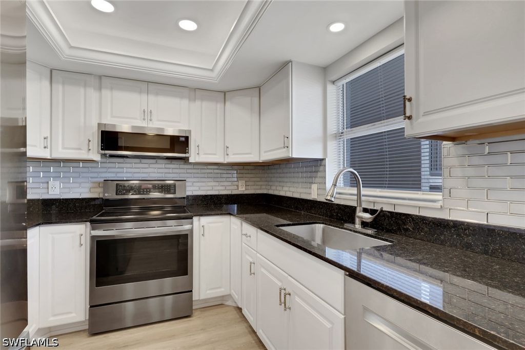 5499 Rattlesnake Hamm RD 2, Naples, FL 34113