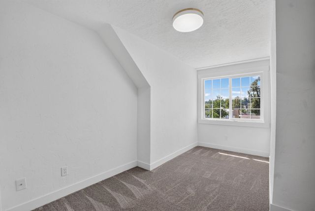 2428 W College Ave, Spokane, WA 99201