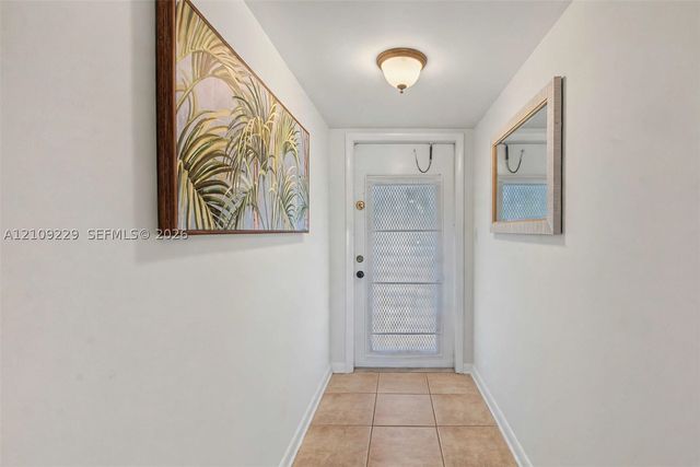 9301 Sunrise Lakes Blvd 105, Sunrise, FL 33322
