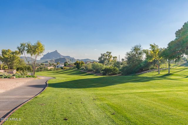 10435 N NICKLAUS Drive, Fountain Hills, AZ 85268