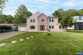 347 5th Avenue, River Edge, NJ 07661